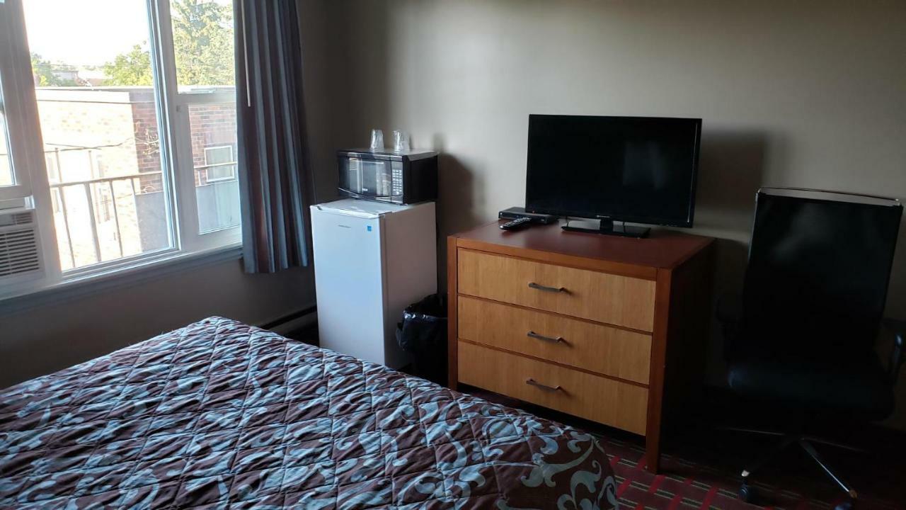 Belmont Motel 2*